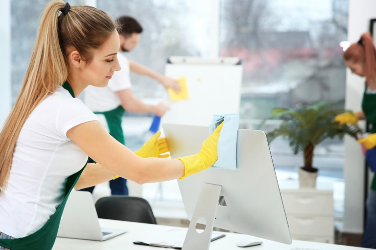 Cómo realizar una limpieza de oficinas perfecta